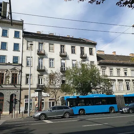 Apartment Luxury Central